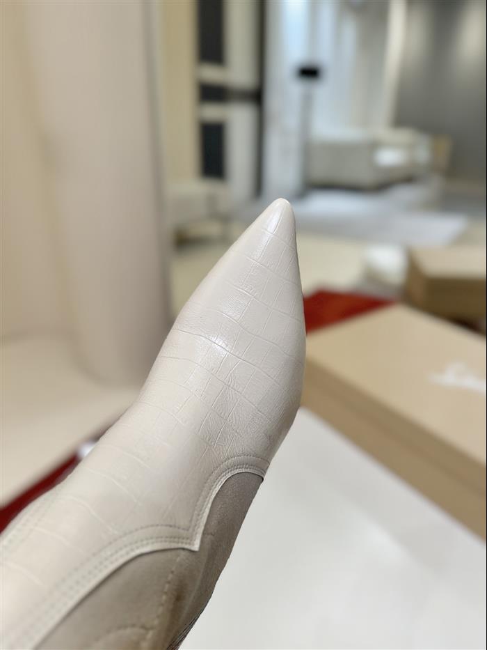 2025112817510382 720